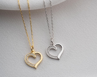 Heart Necklace in 925 Sterling Silver, Zircon Heart Pendant Jewelry Gift for Women, Minimal Dainty Necklace