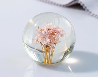 Lampada a forma di fiore incisa su misura, lampada notturna personalizzata in resina a forma di margherita, regalo ricordo, decorazione floreale per la notte, illuminazione domestica minimalista e accogliente