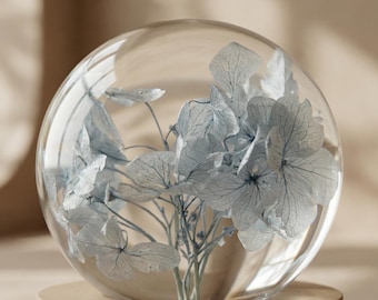 Mother's Day  Gift,Custom Engraved Hydrangea Resin Ball, Real Flower Keepsake, Personalized Gift, Lighted Wooden Base Decor,Wooden Base Lamp