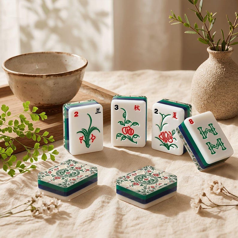 Juego de fichas de Mahjong Chinoiserie, regalo para amantes del Mahjong, 166 piezas de acrílico con diseño botánico chino, fichas transparentes de 4 capas, regalo de lujo para aficionados a los juegos. imagen 4