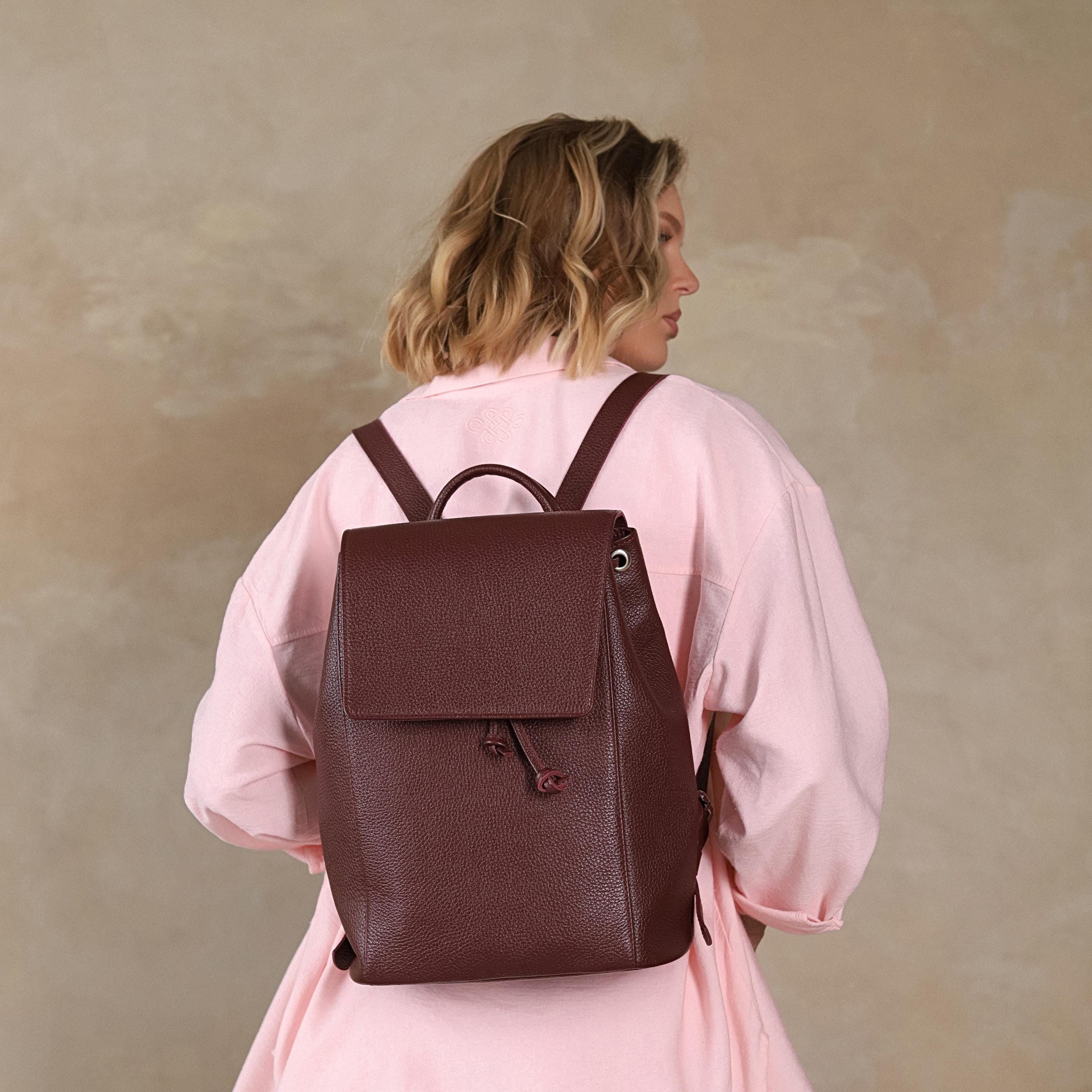 Burgundy Leather Laptop Backpack - Handcrafted Travel  display picture 1