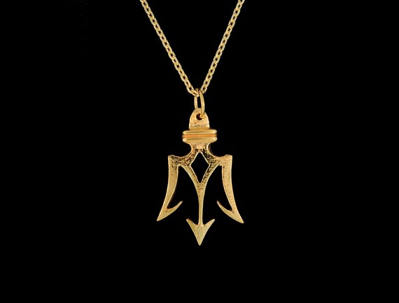 Gold trident best sale pendant