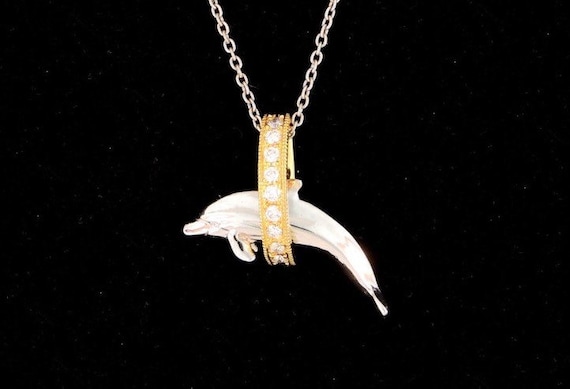 Sealife Jewelry 14k Yellow Gold Triple Dolphin Pendant 43593 - Emerald Lady  Jewelry