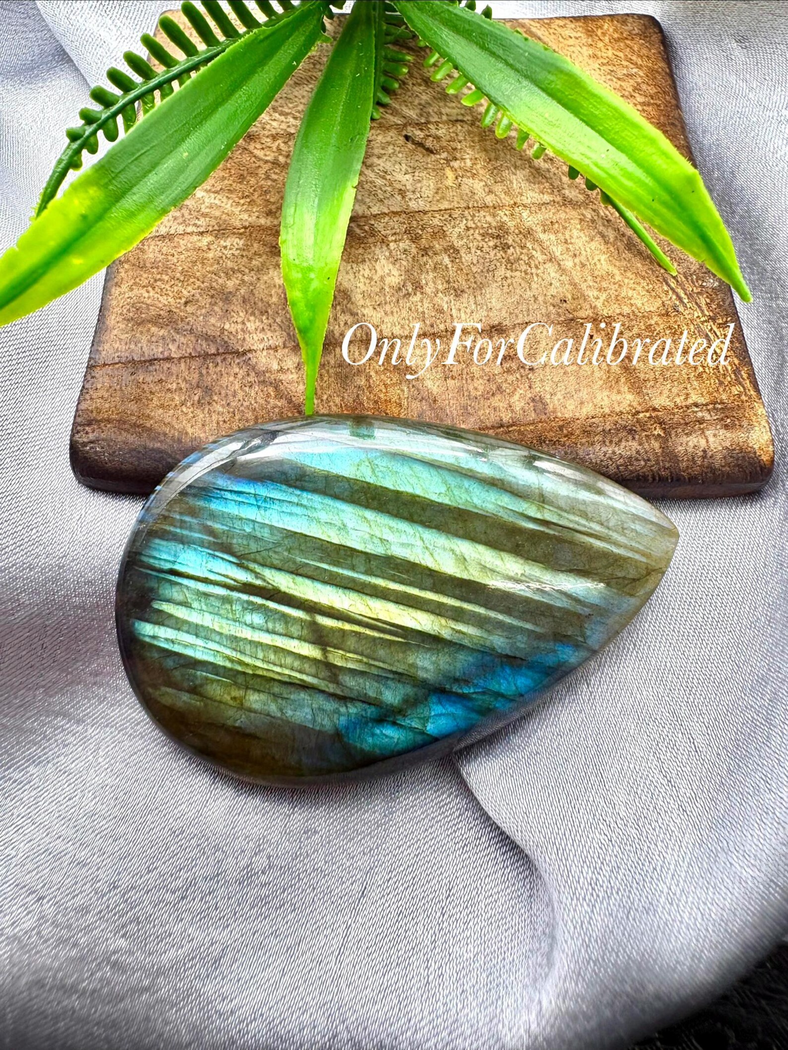 Beautiful Natural Pear Labradorite Cabochon, Blue/green Flash Gemstone ...