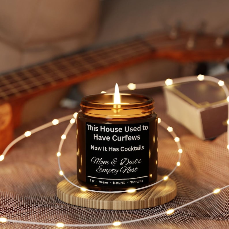 Personalized Empty Nest Candle, Amber Soy, Custom Names, Parents' Gift image 1