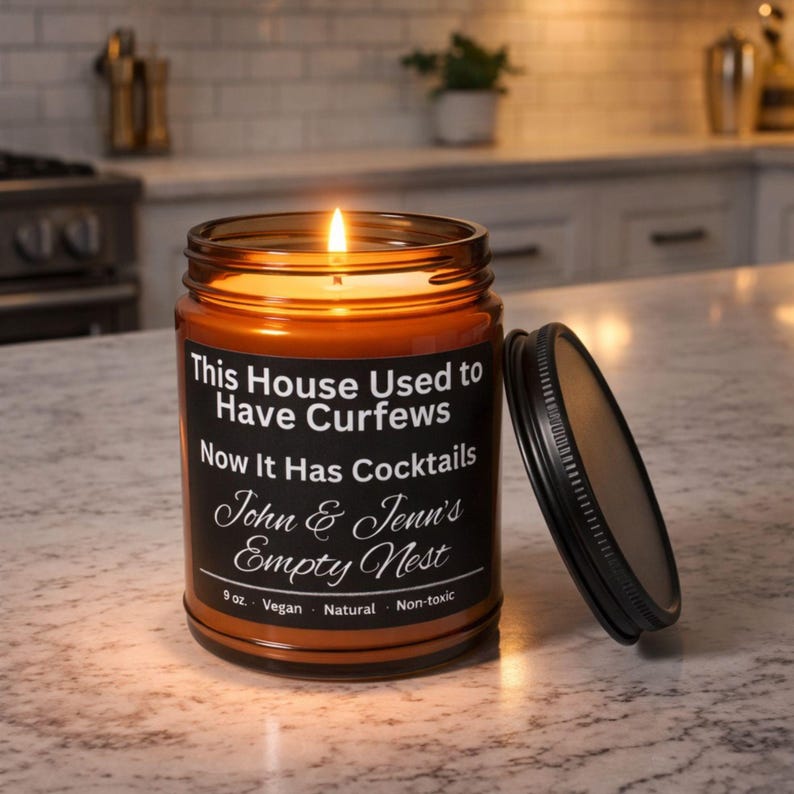 Personalized Empty Nest Candle, Amber Soy, Custom Names, Parents' Gift image 4
