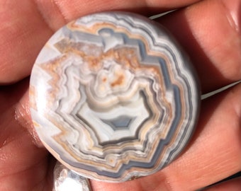 Crazy Lace Agate  Cabochon 35 x 28 x 5 mm.