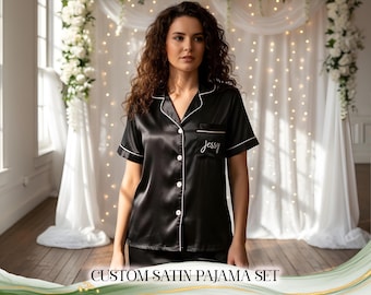 Custom Satin Short Shirt & Pant Pajama Set Bridesmaids Pjs Personalized Bridal Party PJs Monogram Silk Satin Button-Up Pjs Set Gift for Her
