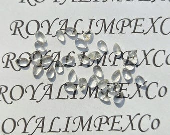 Naturalny złoty kwarc rutylowy w kształcie gruszki, kaboszon (dostępne rozmiary od 2x3 do 15 x 20 mm)