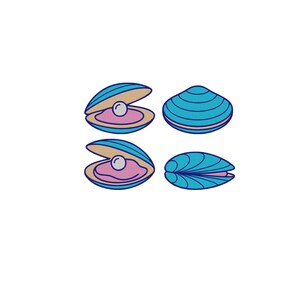 Op de afbeelding: Een set van vier blauwe mosselillustraties. Twee mosselen staan open en onthullen een roze binnenkant met een witte parel erin. De andere twee mosselen zijn gesloten en tonen een blauwe buitenkant met donkerblauwe lijndetails en een lichtroze rand.