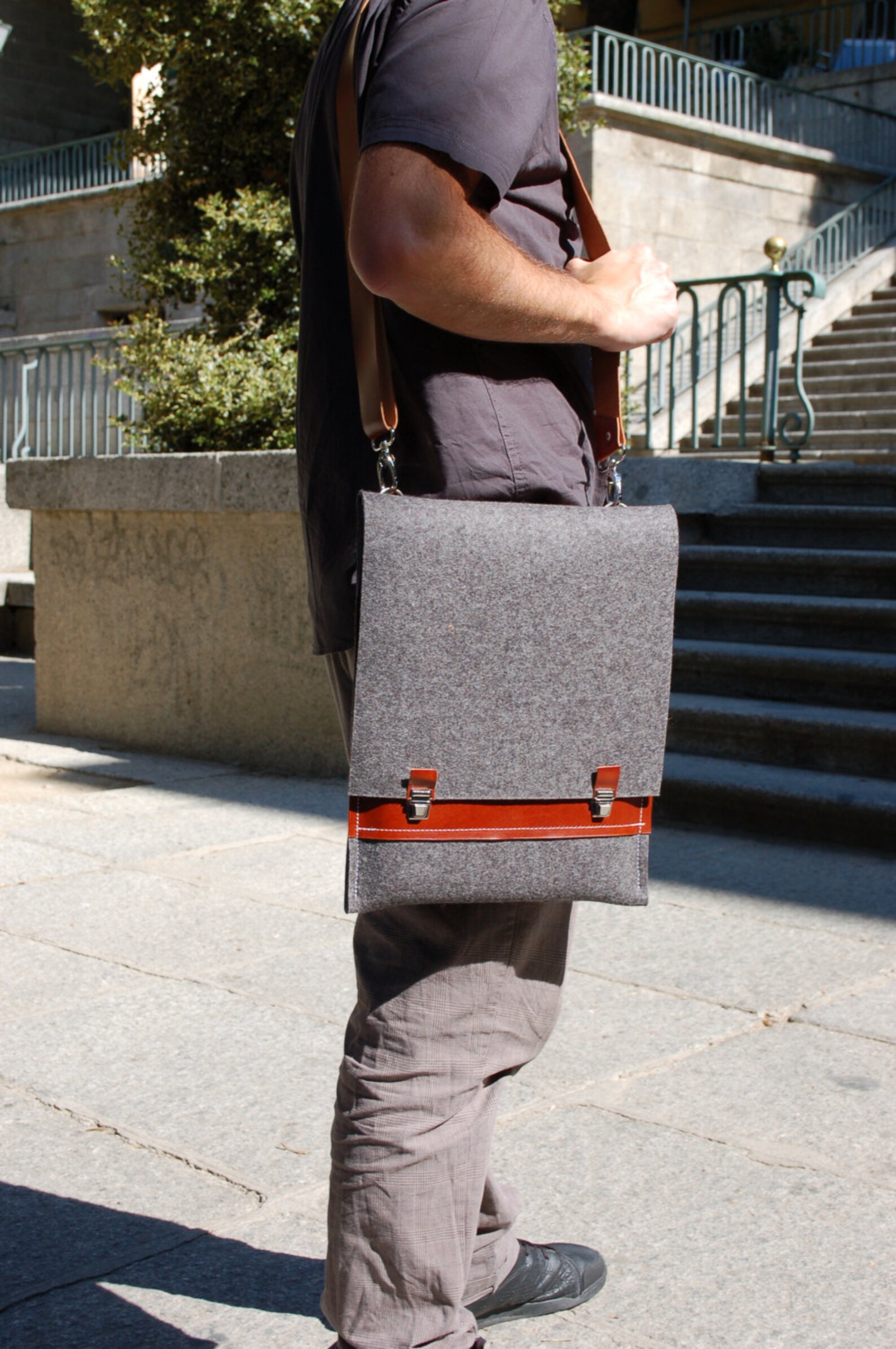 macbook pro bag 15 inch