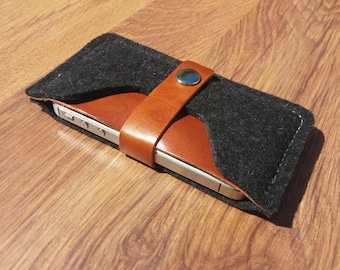 iPhone X case,iPhone XS sleeve ,iPhone XR cover, iPhone XS Max sleeve, iPhone X felt cover, felt wallet- Anthracite felt & brown leather