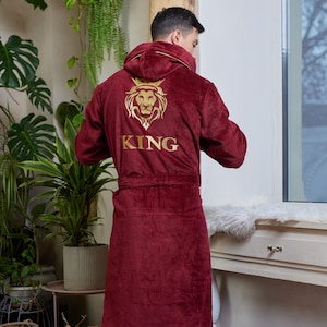 Men's Terry Cotton Burgundy Bathrobe with Gold Lion Embroidery, Hooded Personalized Loungewear for Husband, Long Soft Men Robe