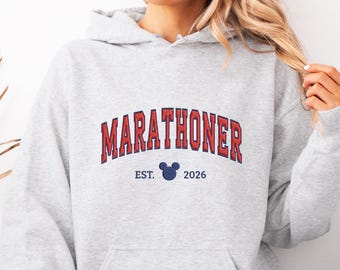 Disney Run Marathon Hoodie: Maratonlöpare Broderad Hoodie RunDisney 2026
