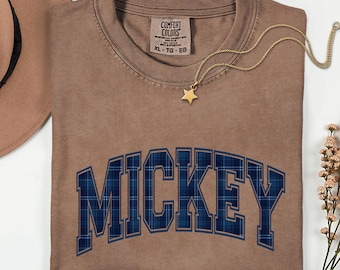 Mickey Shirt: Disney Theme Park Holiday T-Shirt