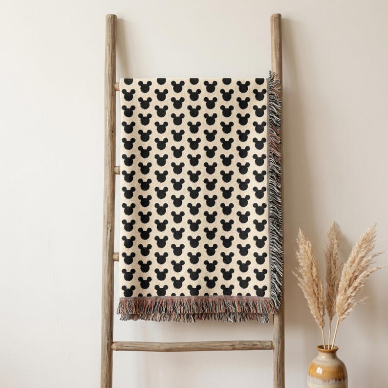 Mickey Mouse Woven Blanket, Disney Throw Blanket, Disney Home Decor, Disney World Gift, Mickey Mouse Couch Throw, Cotton Woven Blanket