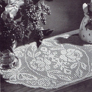 Vintage Crochet Pattern "Midsummer Day" Doily PDF Pattern -- INSTANT DOWNLOAD -- Filet Crochet Doily Pattern c.1942
