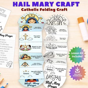 以下が含まれることがあります： 「Hail Mary Craft」のテキストが入ったカトリック折りたたみクラフトのクラフトキット。 キットには、ぬりえ、祈りのシート、マリアと宗教的シンボルのイラストが入った折りたたみクラフトが含まれています。 はさみと接着剤も含まれています。