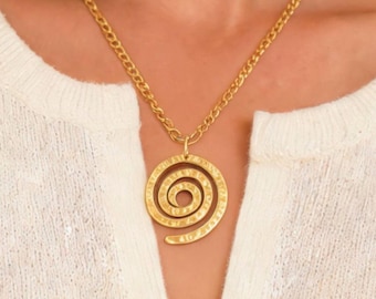 Collier pendentif spirale en or martelé | Bijou minimaliste en acier inoxydable à superposer