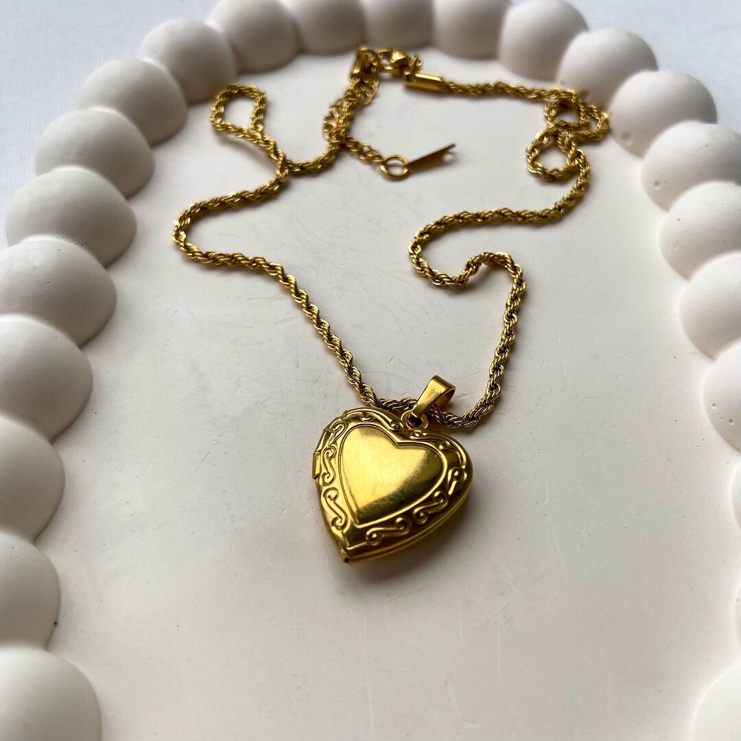 Gold Heart Locket Necklace, Openable Photo Pendant, Personalized Love ...