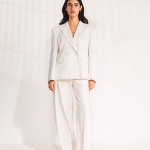 Women&#39;s 2 piece Linen Suit set Woman-Tailored Peak Lapel Blazer-Coat & trousers-Elegant Formal Suit-Custom fit by Amor
