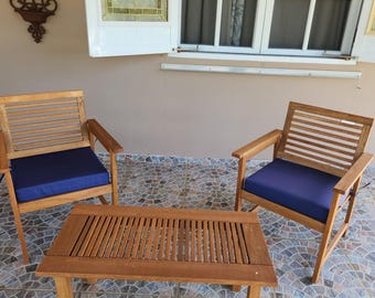 Meranti Wood Outdoor Coffee Table: Teak Oil Finish, Patio Garden Furniture