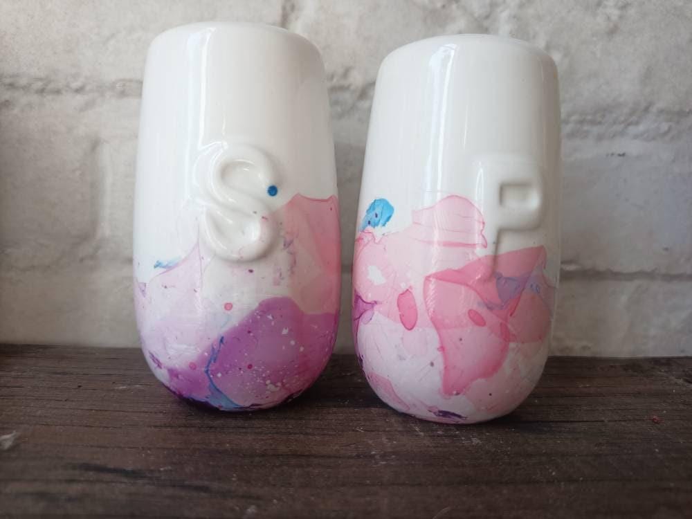 Wowser Salz- Und Pfefferstreuer – Sitzendes Einhorn Aus Harz, Inkl. 2 Streuer, 10,7 Cm, Skurrile Tischdekoration