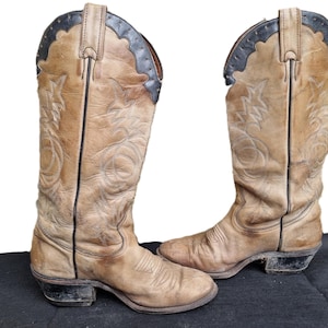 Women vintage cowboy boots 38.5, antique western boots us 7.5, 70s line dancing boots uk 5.5, american riding boots 39