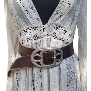Vintage Western Leather Belt: Dark Brown Full-Grain with Engraved Silver Buckle