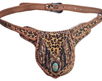 Marsupio in pelle di vacchetta leopardata con perline: marsupio con fibbia turchese in stile western
