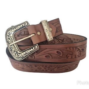 Tooled leather belt, women western leather belt, vintage boho belt for ladies, carved flower leaf pattern, full grain leather