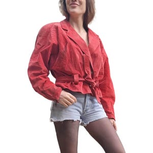 Short leather jacket with belt and oversize batwing sleeves, 1980s red suede bomber jacket women, motorcycle outfit, biker jacket m l
