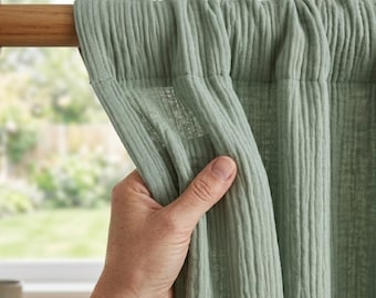 Salbeigrüne Bio-Baumwoll-Gazevorhänge, Crinkle-Musselin-Lichtfilternde Boho-Drapés