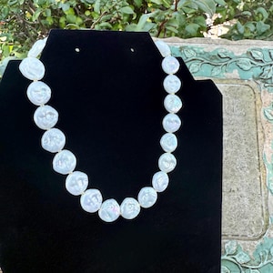 Coin Pearl Necklace – Freshwater Pearl Statement Jewelry – Iridescent White Pearl Strand – Bridal Shower Necklace – Handmade Gift for Her