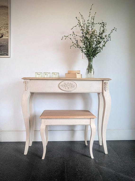 Henriette Harmonie, schmaler Holztisch, Konsolentisch, Eichenplatte, Eingangs-, Flurtisch, Louis-Stil, französischer Stil, Shabby Chic
