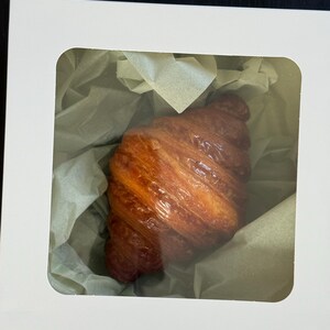 Lámpara con forma de croissant auténtico / Lámpara de resina con forma de comida / Decoración única para el hogar imagen 8