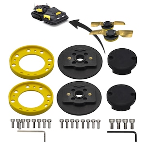 Puede incluir: Un cortacésped robótico con dos cuchillas metálicas doradas, dos anillos circulares amarillos, dos placas de montaje circulares negras, dos tapas circulares negras y un juego de tornillos metálicos plateados con dos llaves hexagonales en L.