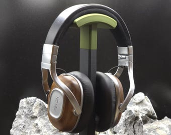 Engineered Headphone Stand: Simple, Sturdy, Contoured Design with Flexible Options