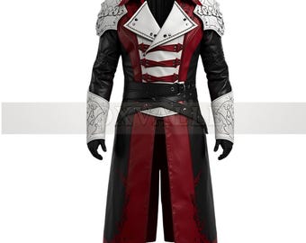 Op de afbeelding: Een lange, tweekleurige jas in zwart en rood met witte accenten. De jas heeft een hoge kraag, decoratieve schoudervullingen en een ceintuur. De mouwen hebben witte manchetten met sierlijke ontwerpen. De jas is een cosplay- of kostuumartikel.