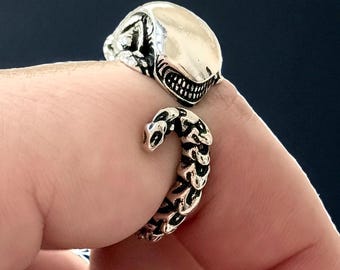 Anillo Alien, banda gótica de ciencia ficción ajustable para hombre y mujer, joyería de terror inspirada en HR Giger, regalo de Navidad y Halloween.