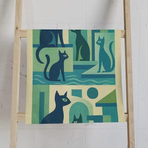 Chic Cat-Themed Hand Towel, Artistic Cat Decor, Pet Lover Gift, Bathroom Accessory, Cat Mom Gift, Kitchen Towel