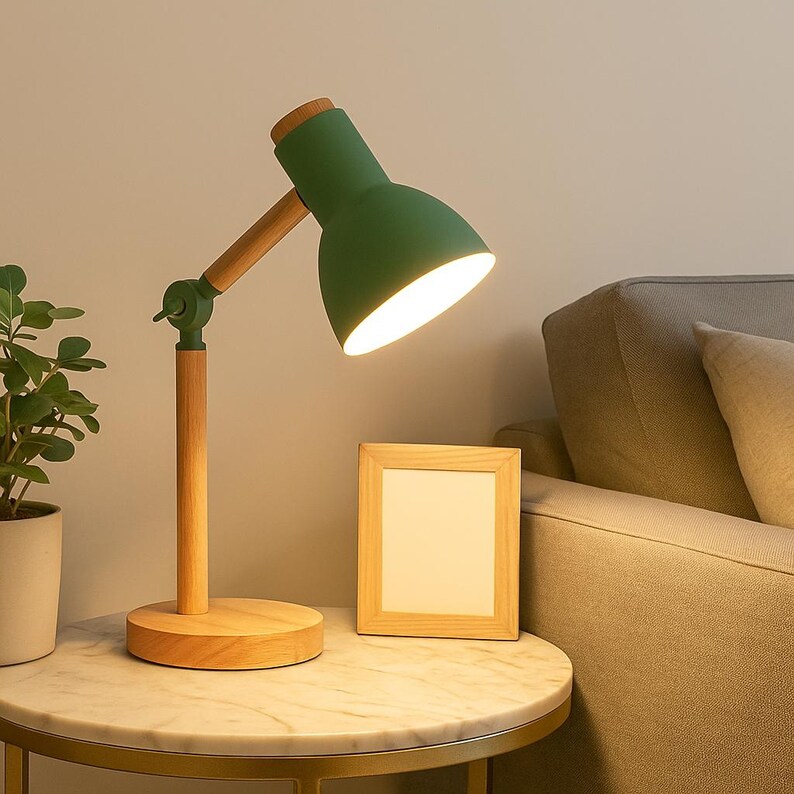 Lámpara de mesa nórdica de madera: luz LED de escritorio ajustable