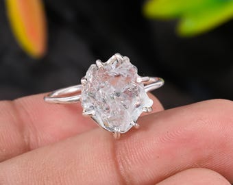 Anillo de aguamarina en bruto: plata de ley ajustable, estilo bohemio minimalista.