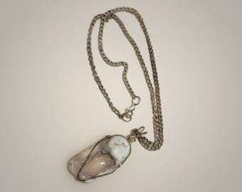 Vintage Wire-Wrapped Banded Agate Pendant Necklace