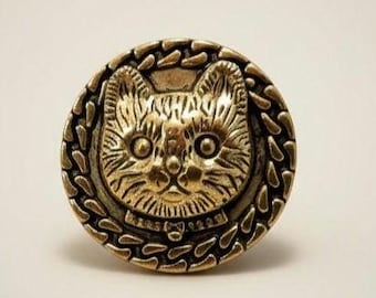 Vintage Style Tabby Cat Shank Button | Antique Gold Brass Kitten Face Metal Button for Blazers, Cardigans, Jewelry, and Sewing Crafts