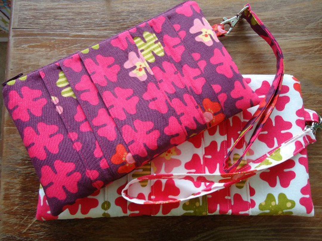Instant Download PDF Sewing Pattern Wristlet With Pleats - Etsy