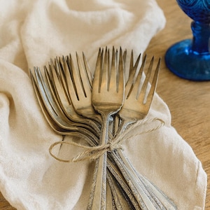 Kings Plate Vintage Silver Plated Salad/Dessert Forks – Set of 8 – French Country Chic Tableware