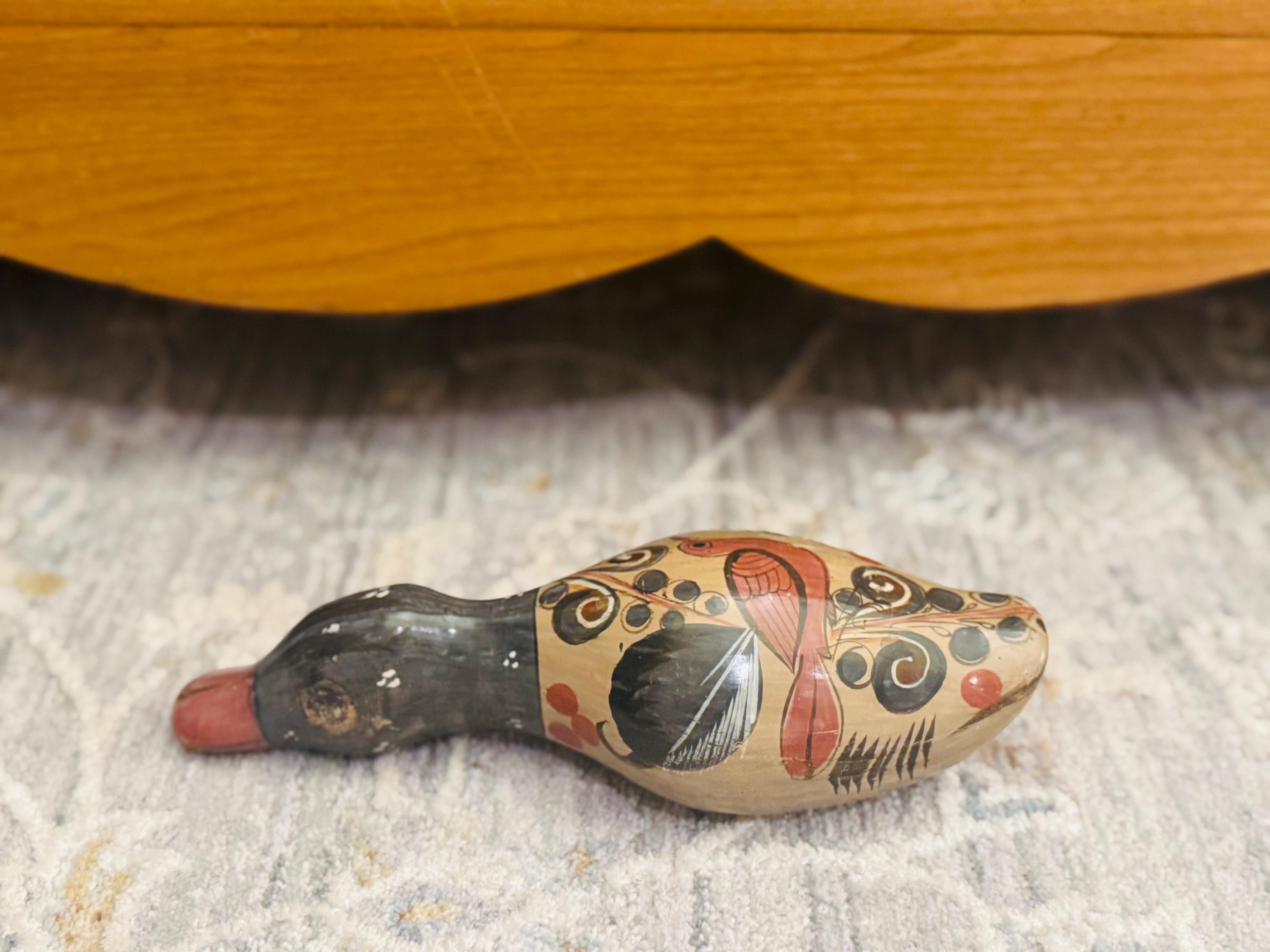 ヴィンテージ トナラ メキシコ民芸品 アヒルの置物 - 手描き陶器の鳥の