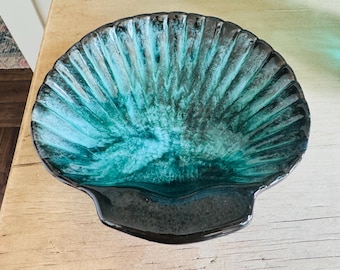 Vintage Canadese keramische schaal met schelpen: groen geglazuurd aardewerk snuisterijhouder