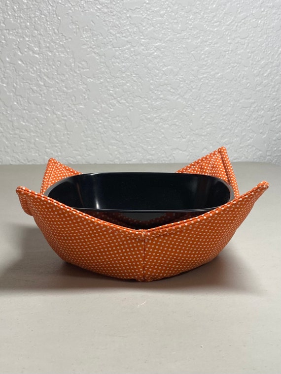 0200-676 (10X10) Microwave Bowl Cozy- Orange w/White Dots